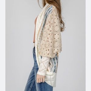 Miss Me Mixed Media Aztec Crochet Cocoon Cardigan Women’s Size Small MSRP 69$